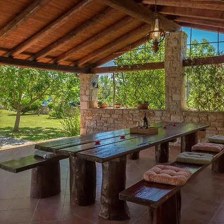 Holiday home Negrin