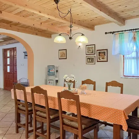 Holiday home Negrin *